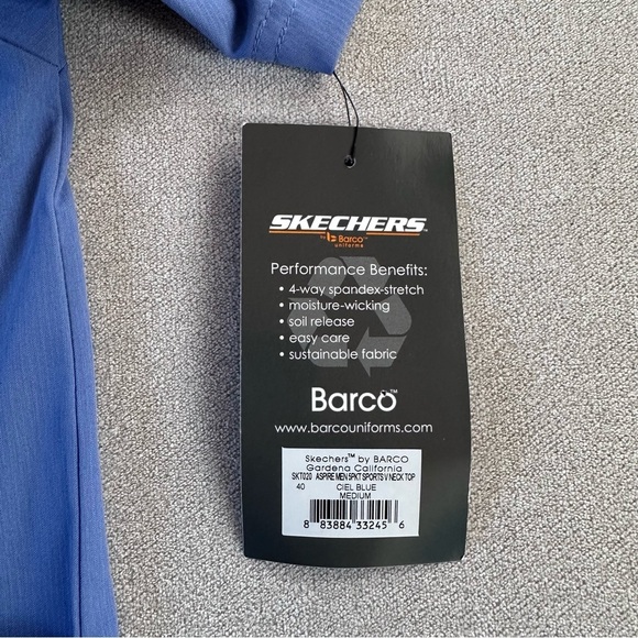 Skechers Men’s Aspire 5 Pocket V Neck Scrub Top. Ciel Blue. Medium. - Picture 2 of 6